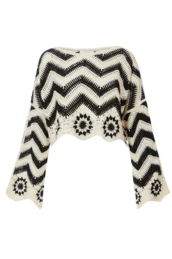Quiz Crochet Scalloped Top Black