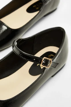 Quiz Black Patent Faux Leather Flat Pumps New
