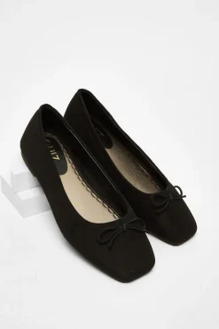 Quiz Black Square Toe Flat Pumps Hot