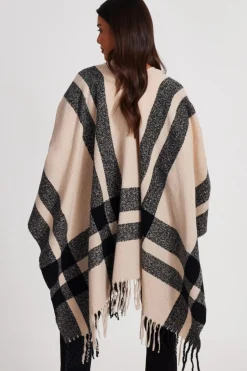 Quiz Check Print Tassel Cape Cream