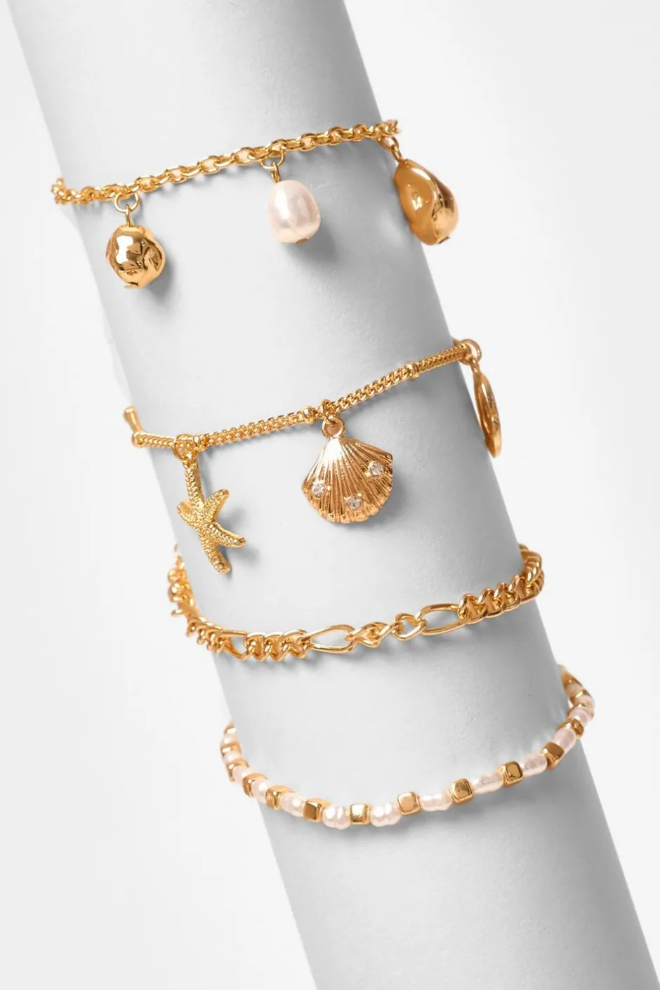 Quiz Gold Charm Bracelet
