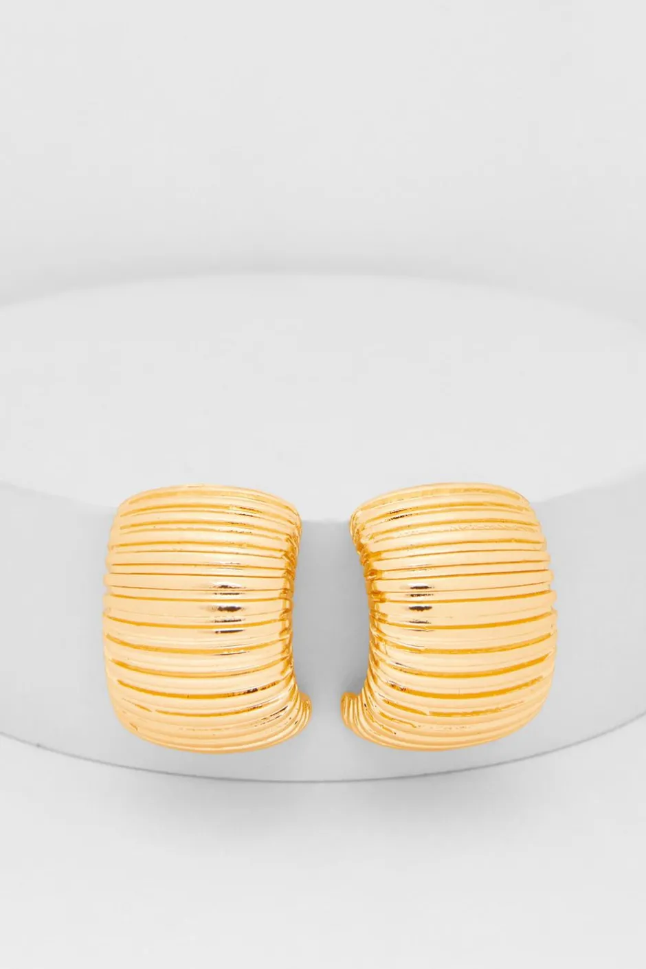 Quiz Gold Curved Earrings Hot