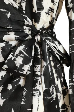 Quiz Petite Black Satin Marble Print Wrap Dress Outlet
