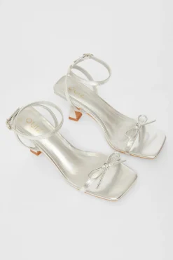 Quiz Bow Detail Heels Silver Hot