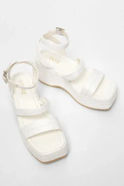 Quiz Chunky Platform Wedges White New