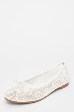 Quiz Lace Pumps White Hot