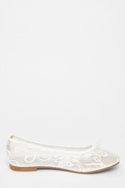 Quiz Lace Pumps White Hot