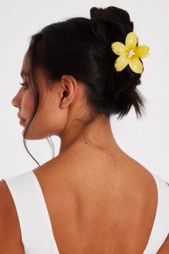Quiz Flower Hair Claw Set Yellow New